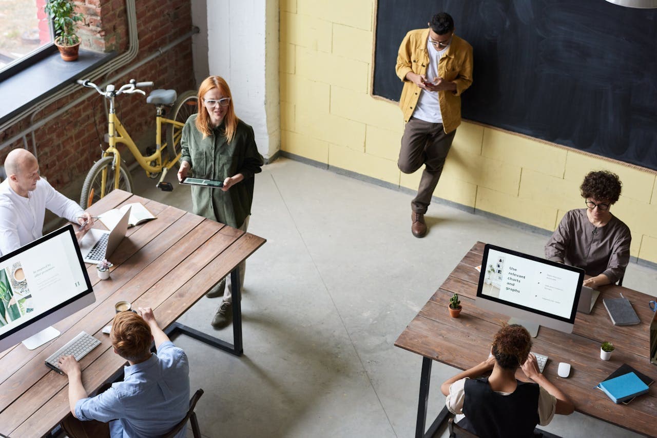 Virtual Reception Desks: The Future of Modern Workplace