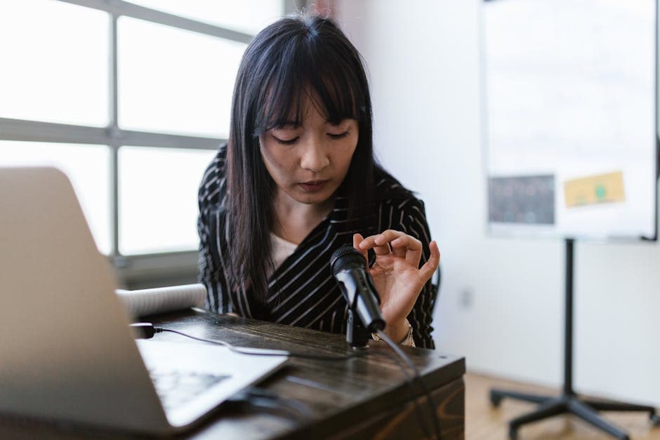 Maximizing Meeting Efficiency: Essential Conference Room