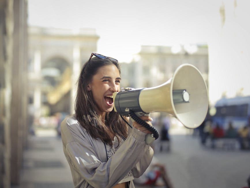 Top 10 Hybrid Work Trends to Watch for in Summer 2023