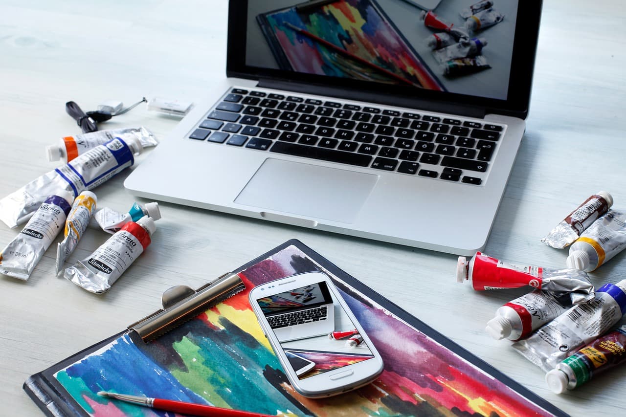 5 Essential Tools for Your Hybrid Workplace Technology Stack