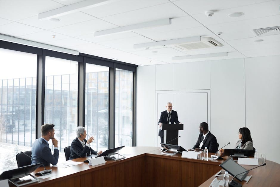 4 Creative Ways to Leverage Team Announcements in a Hybrid