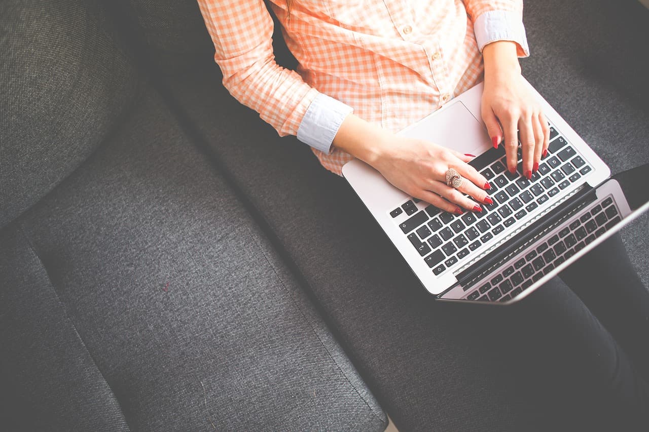 What is Hybrid Work? Dive into the 3 Hybrid Work Models