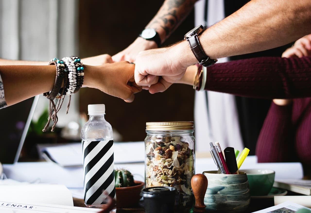 How to Build Effective Workplace Team Dynamics